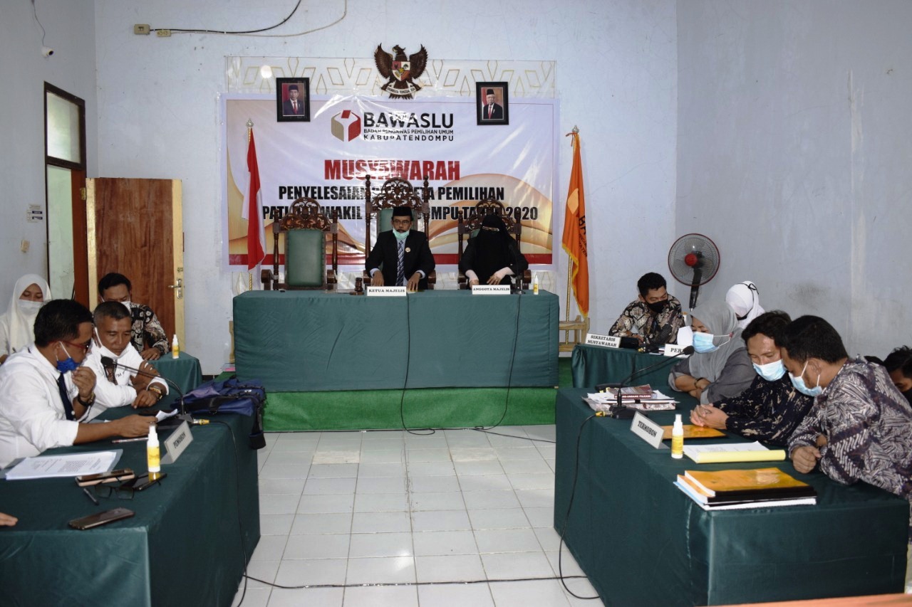 Bawaslu Gelar Sidang Musyawarah Penyelesaian Sengketa Pilkada Dengan Agenda Penyampaian Permohonan Pemohon dan Penyampaian Jawaban Termohon