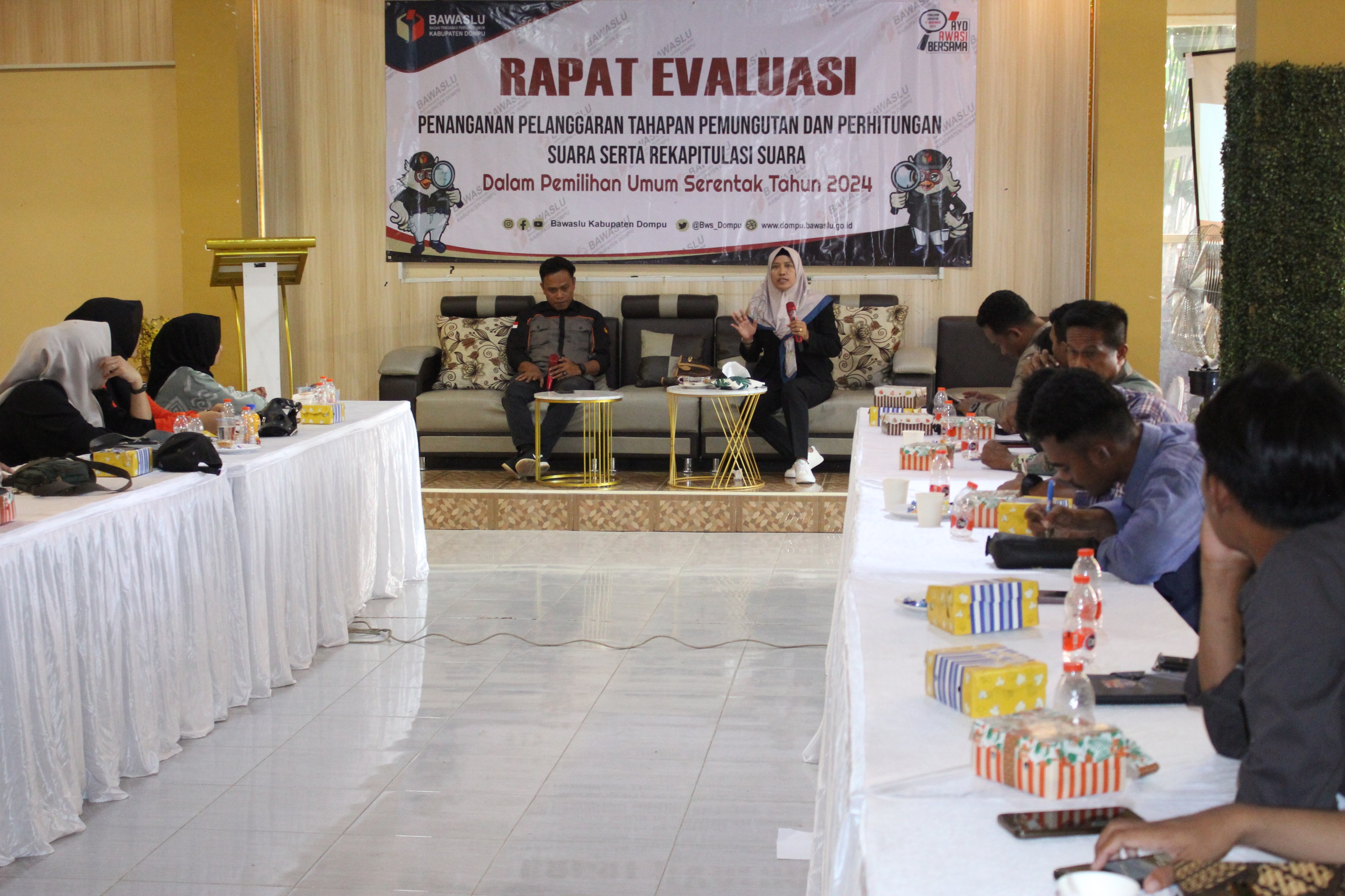 Bawaslu Kabupaten Dompu Gelar Rapat Evaluasi Penanganan Pelanggaran Pemilu Serentak 2024