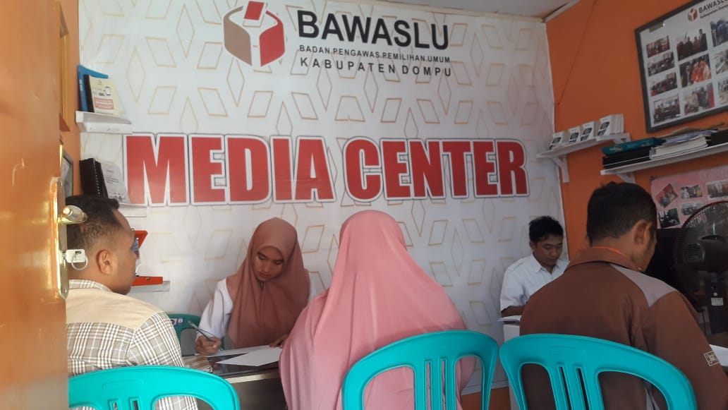 Lowongan Panwascam Dibuka, 24 orang yang mendaftar di Hari Pertama dan Kedua