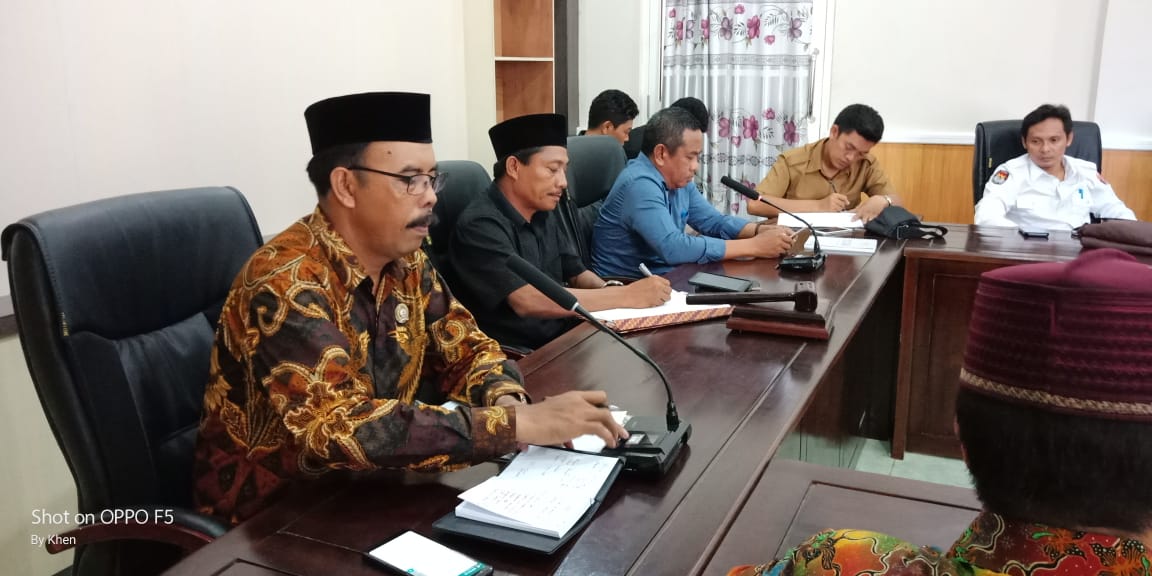 Bawaslu Kab.Dompu Laporkan Persiapan dalam Pengawasan Pilkada 2020 Dihadapan DPRD.