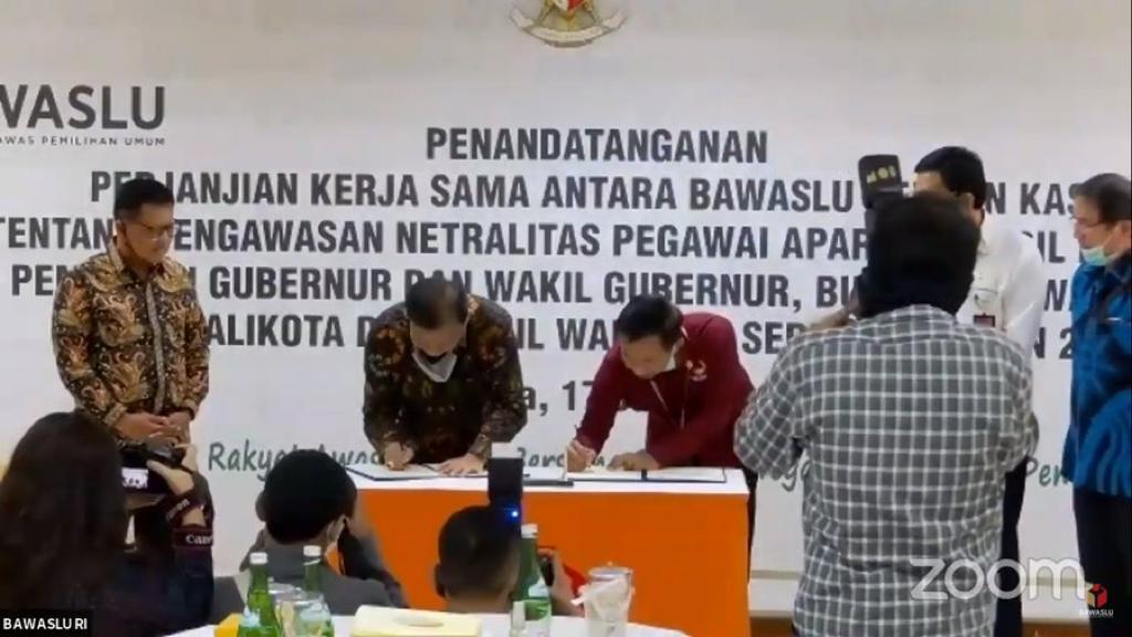 Penandatanganan Perjanjian Kerja Sama Antara Bawaslu dan KASN Dalam Pengawasan Netralitas ASN Pada Pilkada 2020
