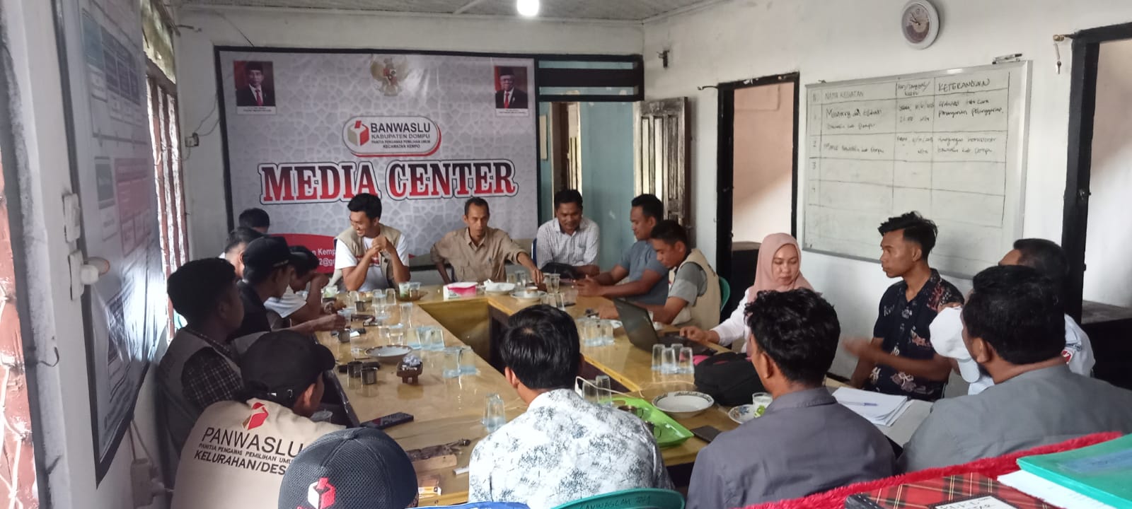 Wahyudin Melakukan Monitoring dan Evaluasi di Kecamatan Kempo dan Manggelewa