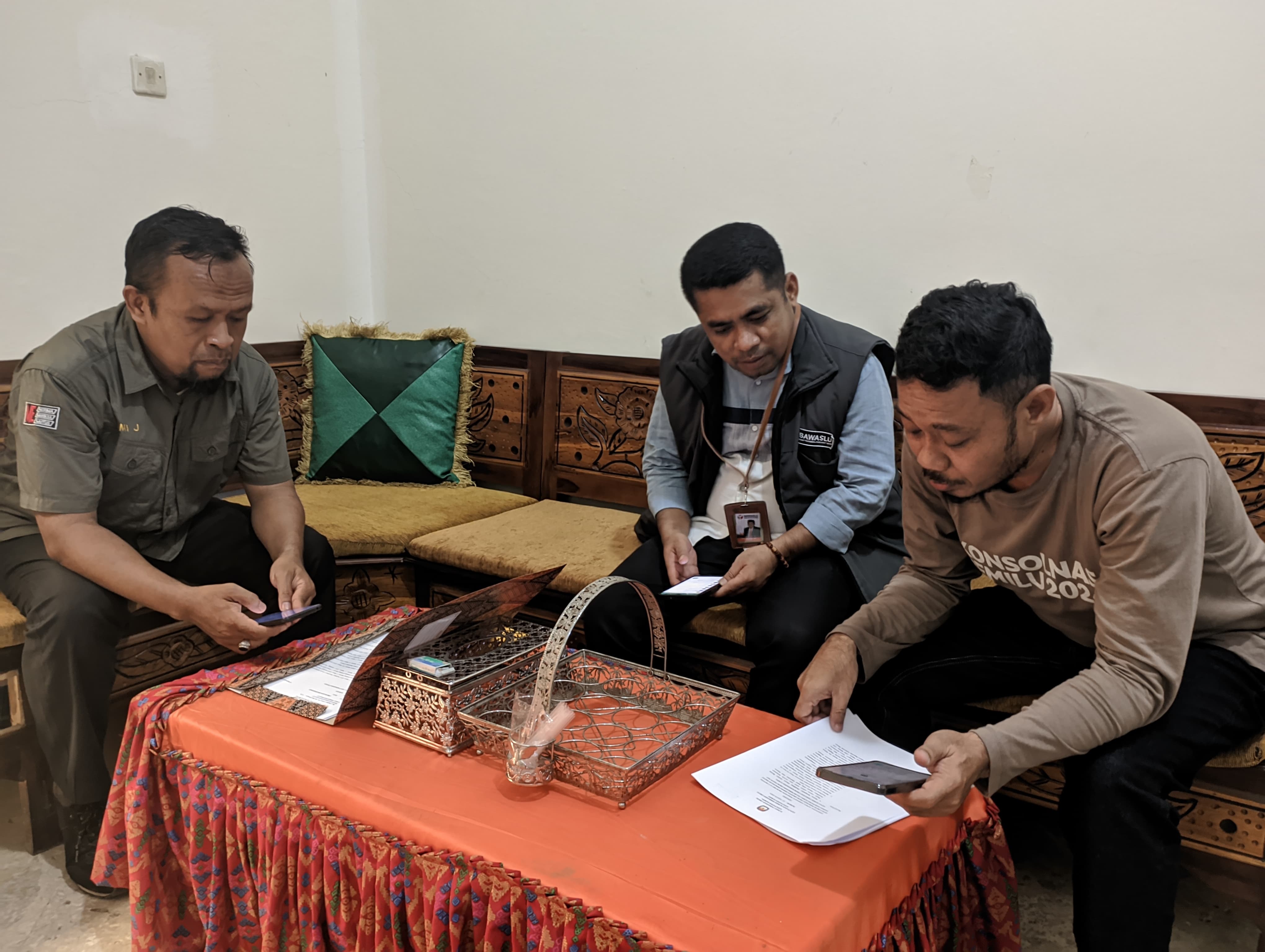 Bawaslu Koordinasi denga KPU dan Polres Dompu untuk Memastikan Ketaatan Aturan Kampanye Pemilu