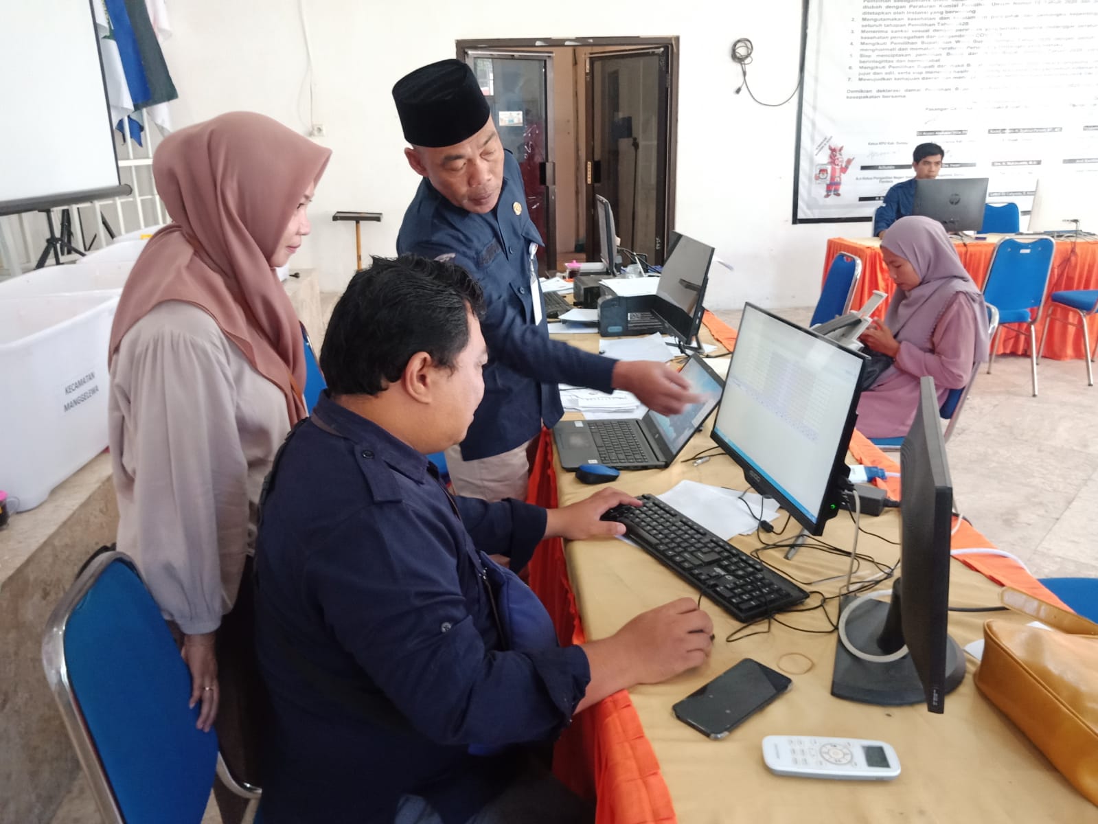 Bawaslu Dompu Awasi Penyerahan Berkas Calon Anggota PPS, Demi Proses Perekrutan yang Transparan dan Akuntabel