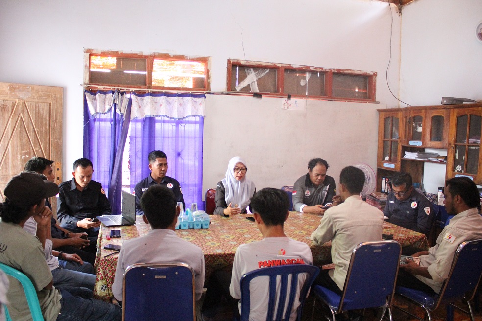 awaslu Dompu Gelar Sosialisasi dan Uji Coba Aplikasi Siwaslih di Panwascam Kilo