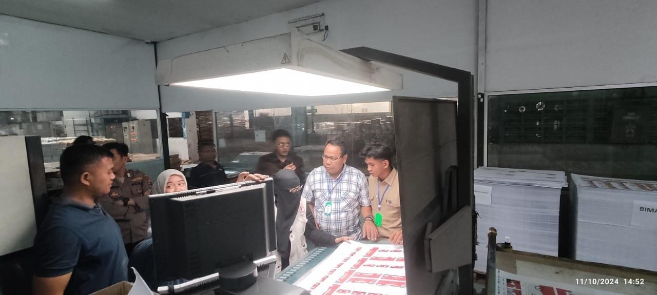 Swastari Lakukan Pengawasan Pencetakan Surat Suara Pemilihan Bupati 2024