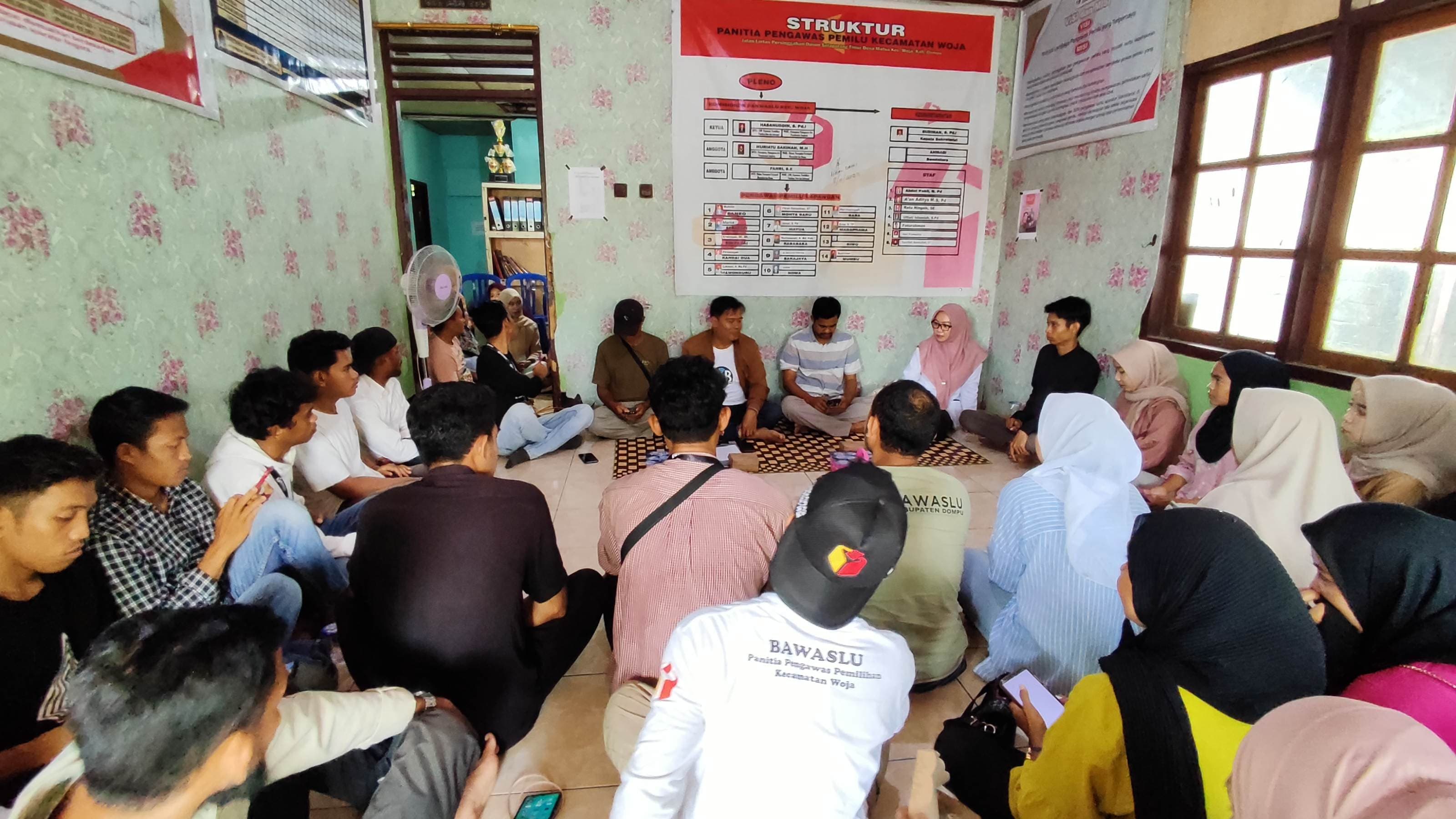 Bawaslu Dompu Gelar Monitoring dan Evaluasi Pengawas Add Hoc di Kecamatan Woja