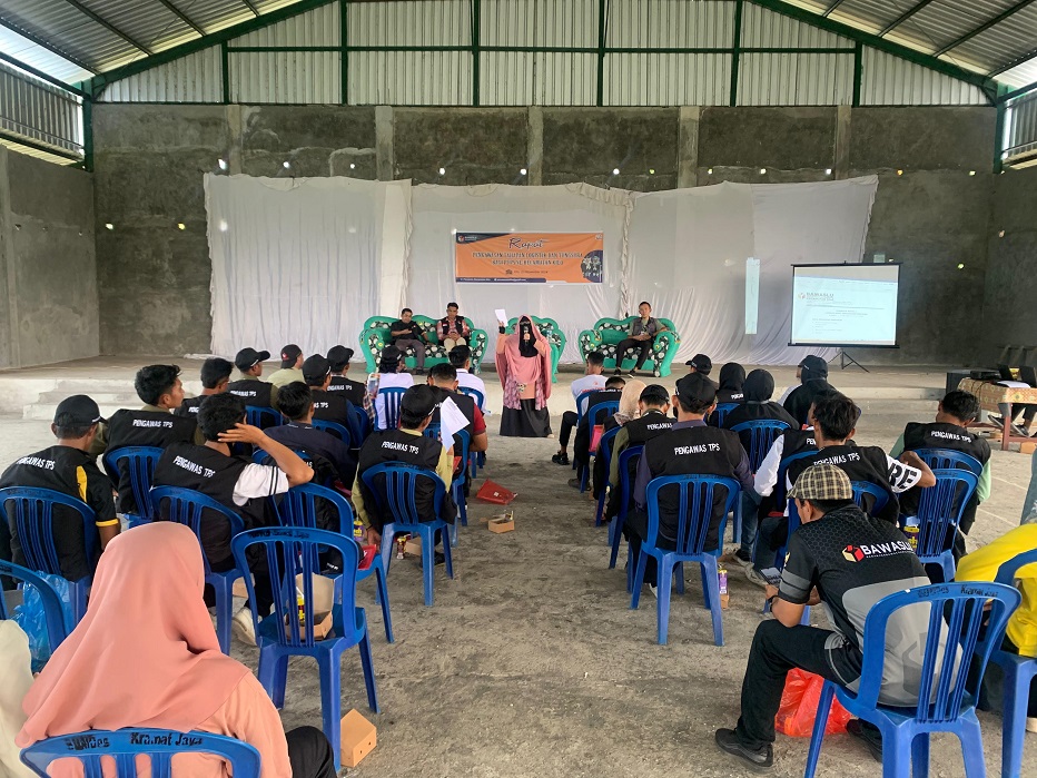 Bawaslu Dompu Berikan Pembekalan untuk PTPS Manggelewa dan Kilo Jelang Pilkada Serentak 2024