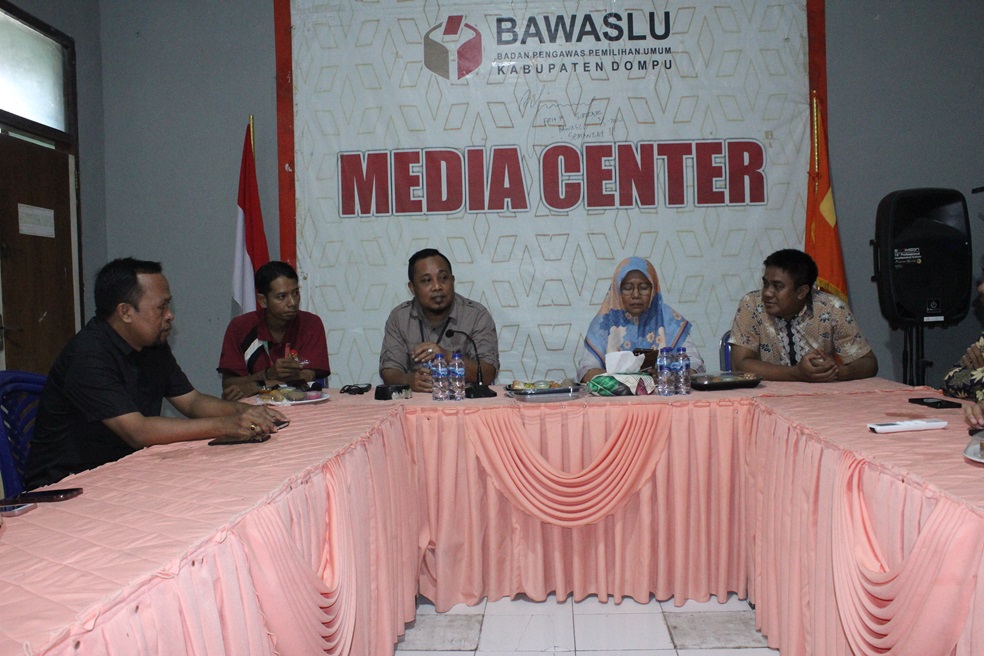 Bawaslu Provinsi NTB, Syaifuddin Apresiasi Kinerja SDM Pengawasan Bawaslu Dompu