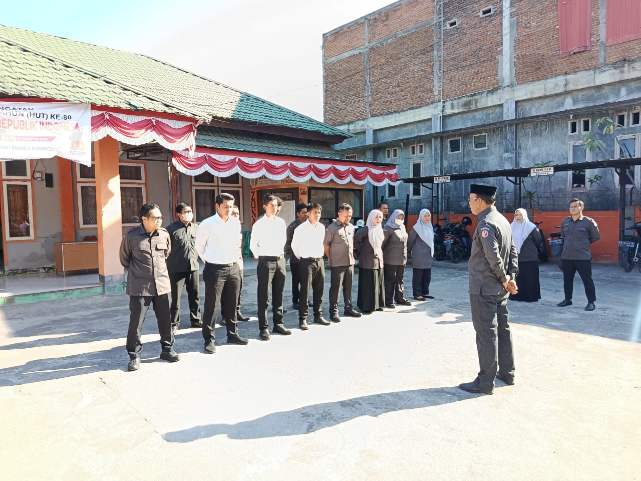 Pimpin Apel Pagi, Irwan Soroti Partisipasi Publik dan Penguatan Program Pengawasan