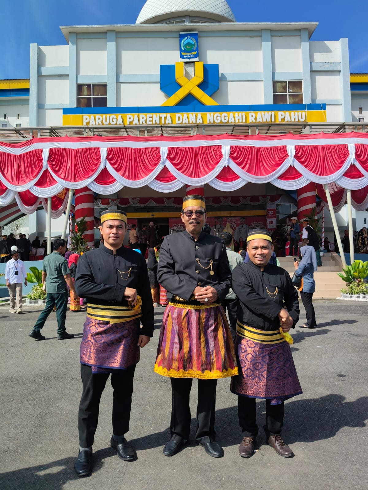 Bawaslu Dompu Hadiri Upacara Peringatan HUT ke-67 Provinsi NTB