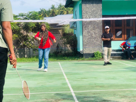 Bawaslu Dompu Gelar Program Jumat Sehati untuk Perkuat Kebugaran dan Kebersamaan