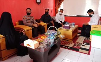 Kapolres Dompu melakukan Kunjungan Kerja Ke Kantor Bawaslu Kab. Dompu