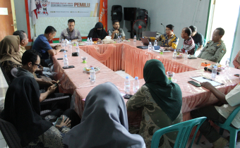 Bawaslu  Dompu Gelar Rapat Koordinasi dan Evaluasi Pelaksanaan Pokja Pengawasan Pemilu 2024