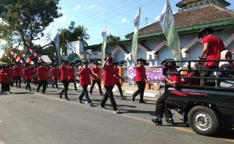 Bawaslu Kabupaten Dompu Ikuti Lomba Gerak Jalan Tepat Waktu 17 KM.