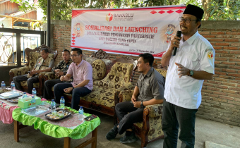 Irwan Resmikan Kelurahan Pengawasan Pertisipatif Anti Politik Uang Pertama di Kabupaten Dompu