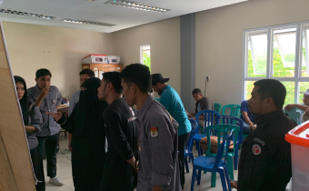 Bawaslu Dompu Melakukan Monitoring Rapat Pleno Rekapitulasi Tingkat Kecamatan
