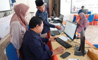 Bawaslu Dompu Awasi Penyerahan Berkas Calon Anggota PPS, Demi Proses Perekrutan yang Transparan dan Akuntabel