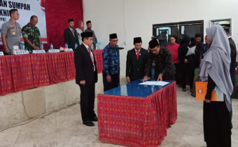 BAWASLU MENGHADIRI PELANTIKAN PANITIA PEMILIHAN KECAMATAN (PPK) se-KABUPATEN DOMPU.