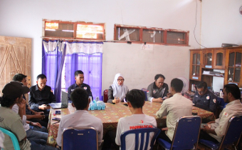 awaslu Dompu Gelar Sosialisasi dan Uji Coba Aplikasi Siwaslih di Panwascam Kilo