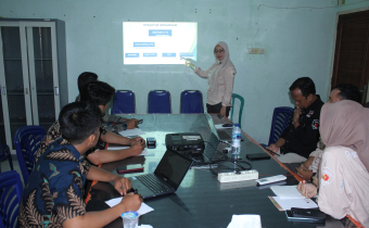 Hari Kedua Pembekalan, Bawaslu Dompu Perkenalkan Tugas Divisi Pencegahan, Parmas, dan Humas kepada Tiga CPNS