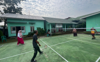 Jaga Kebugaran Tubuh, Bawaslu Dompu  Gelar Olahraga Bulu Tangkis