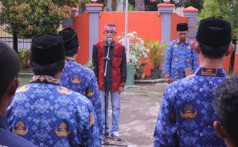 Bawaslu Dompu Gelar Upacara Peringatan Hari Pahlawan Nasional 2025 “Pahlawanku Teladanku, Terus Bergerak Melanjutkan Perjuangan”