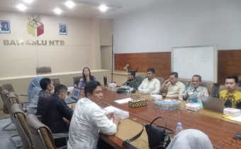 Bawaslu Dompu Hadiri Rakor Hasil Pengawasan PDPB Triwulan IV Tingkat Kabupaten/Kota