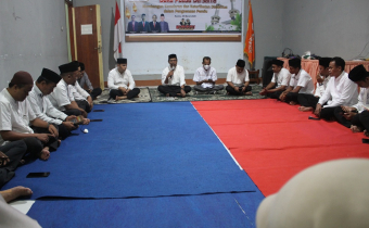 Bawaslu Dompu Gelar Jum’at Sehatu dengan Yasinan, Perkuat Keimanan di Bulan Ramadan