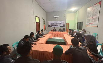 Bawaslu Dompu Gelar Senin Harmoni:  Kultum Pentingnya Jaga Sholat